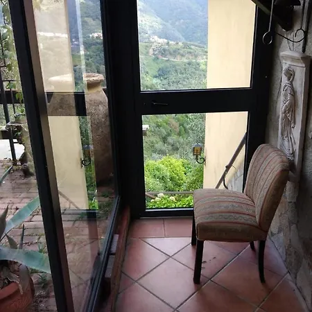 Villa Azalea Montale (Liguria)