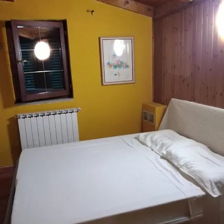 Villa Azalea Montale (Liguria)