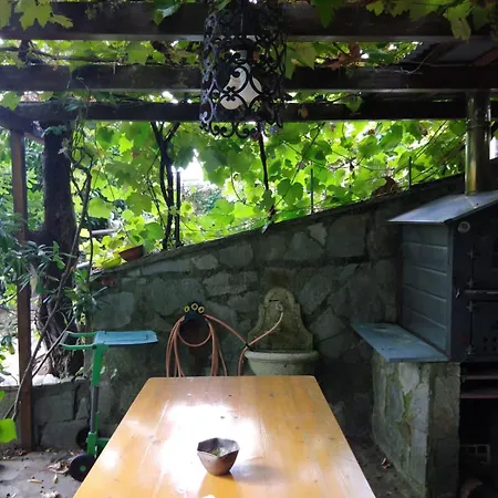 Villa Azalea Montale (Liguria)